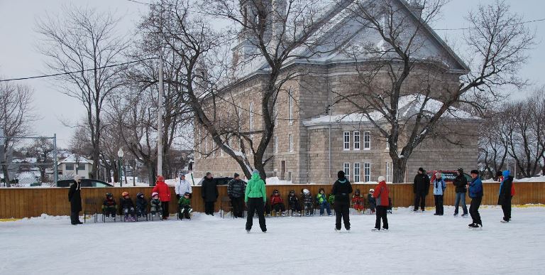 À vos patins, la saison des patinoires de quartier s’amorce!
