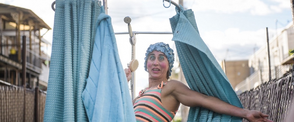 Lundis famille | Linda Babin prend son bain - image